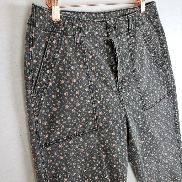 American Eagle Mom Jeans Mini Floral Print Button Fly Tapered Utility sz 10 Long - Picture 6 of 11